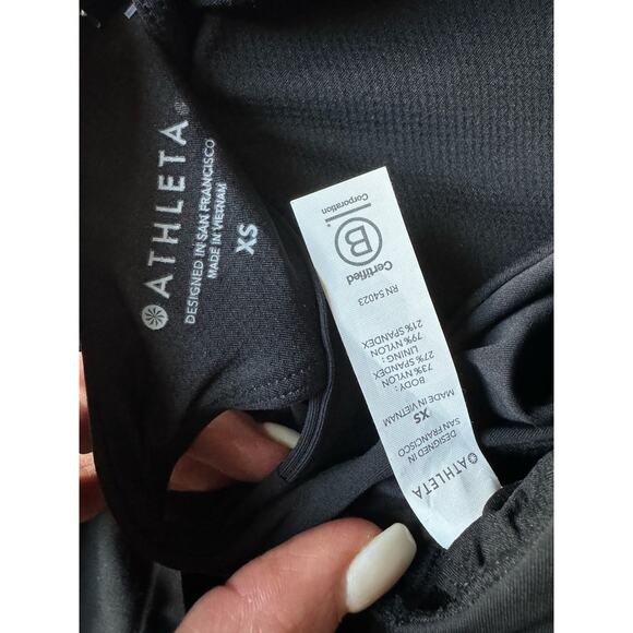 NWT Athleta ULTIMATE 2-IN-1 SUPPORT TOP in black size XS - Picture 9 of 9